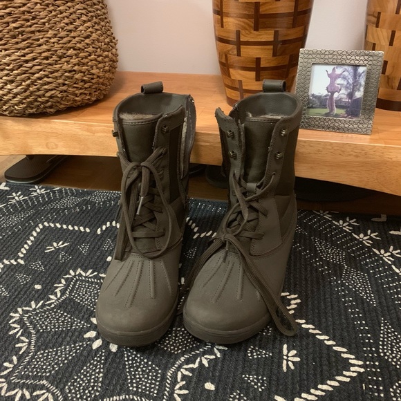 Clarks Shoes - Clark Winter Boots